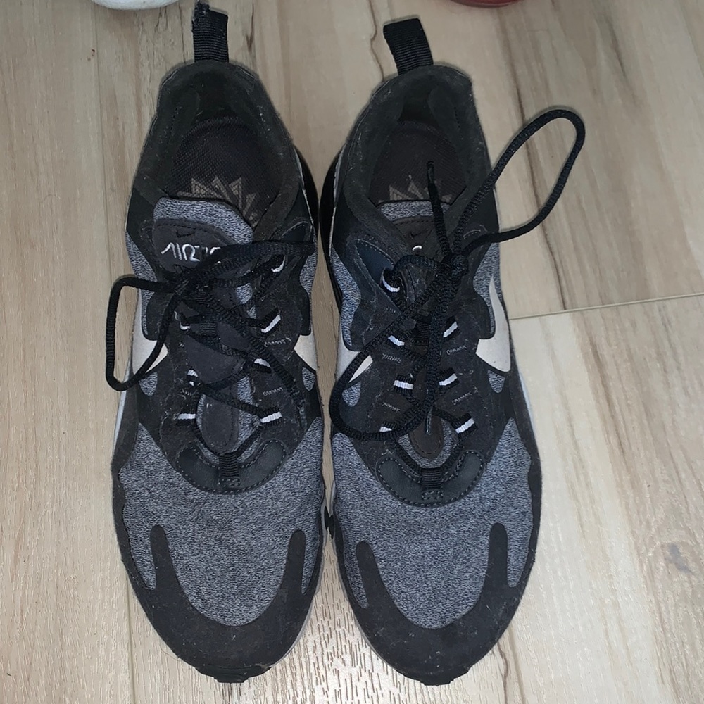Nike React